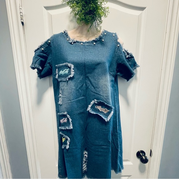 🌸3 for $30 Denim Mini Dress Size M details pearls embroidery distressed jeans - Picture 9 of 15